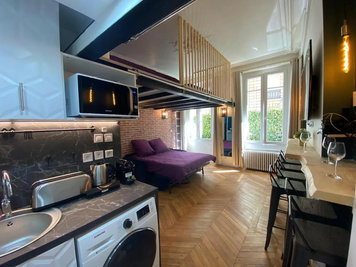 Aparthotel Beautiful Mini Loft Near Saint-Lazare Paryż 0*,