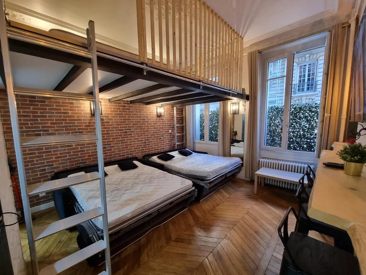 Aparthotel Beautiful Mini Loft Near Saint-Lazare Paryż Francja